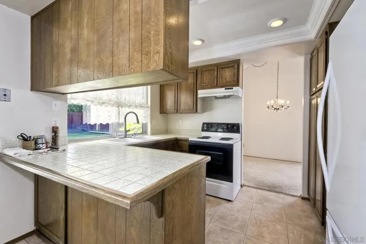 14445 Hillndale Way, Poway, California 92064