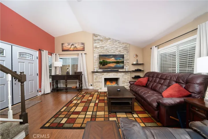 27181 Valleymont Road, Lake Forest, California 92630