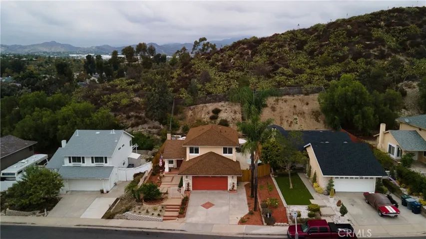 27181 Valleymont Road, Lake Forest, California 92630