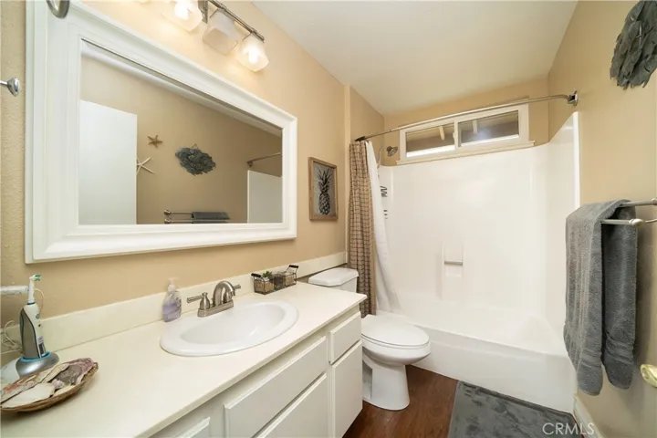 27181 Valleymont Road, Lake Forest, California 92630