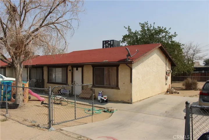 16485 Pine Street, Hesperia, California 92345