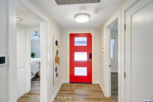 5321 Royer Avenue, Woodland Hills, California 91367