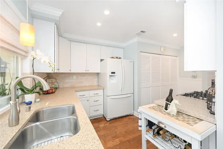 6801 Seabrook Way, Cypress, California 90630