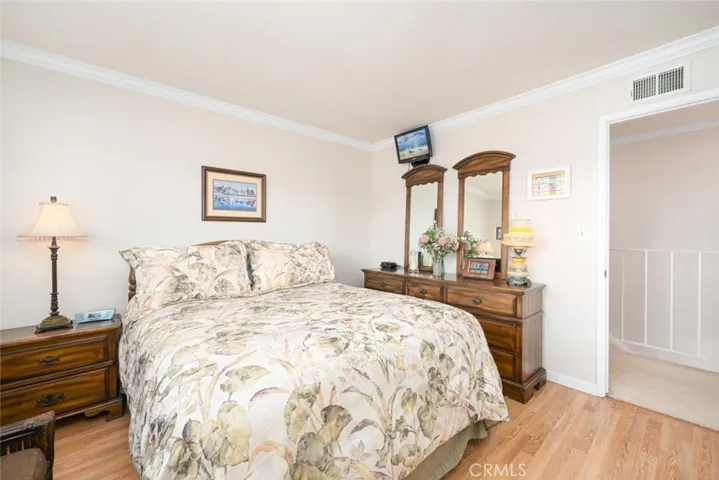 6801 Seabrook Way, Cypress, California 90630
