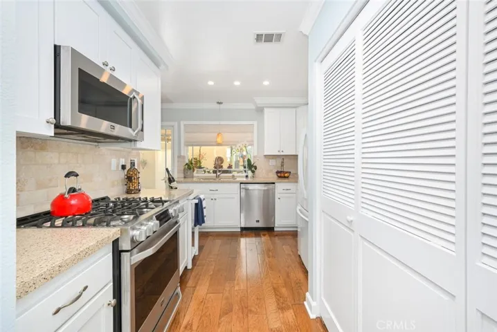6801 Seabrook Way, Cypress, California 90630