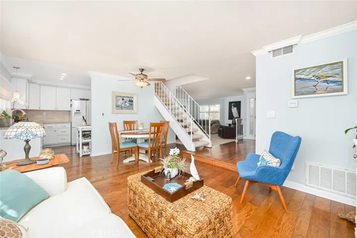 6801 Seabrook Way, Cypress, California 90630