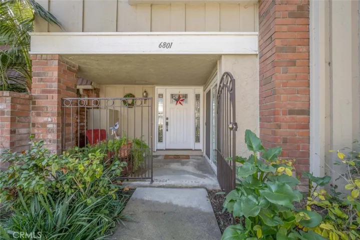 6801 Seabrook Way, Cypress, California 90630
