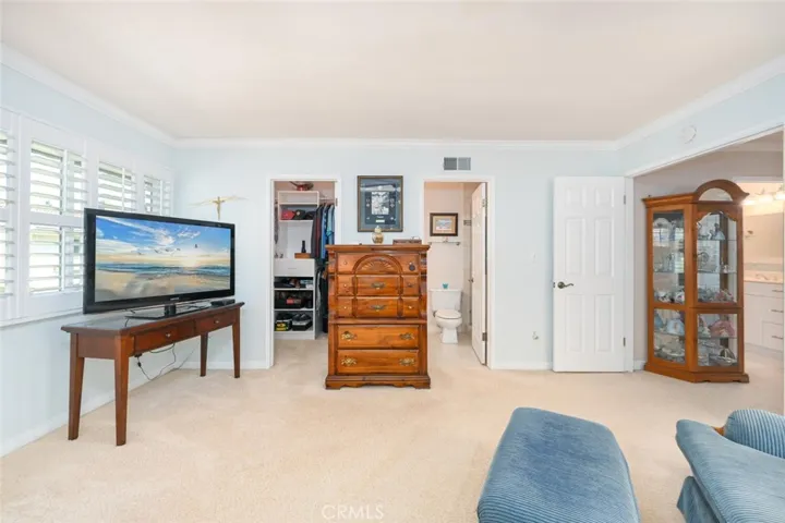 6801 Seabrook Way, Cypress, California 90630
