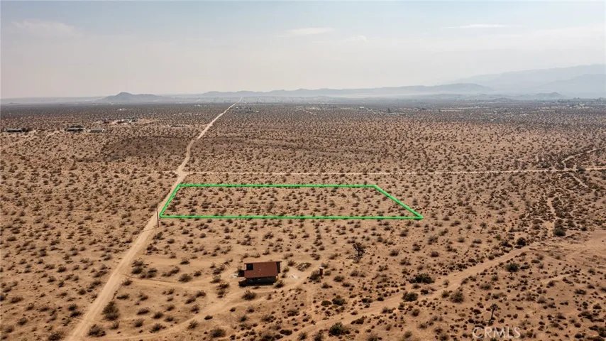 60700 La Brisa Drive, Joshua Tree, California 92252
