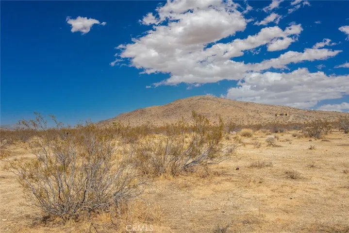 60700 La Brisa Drive, Joshua Tree, California 92252