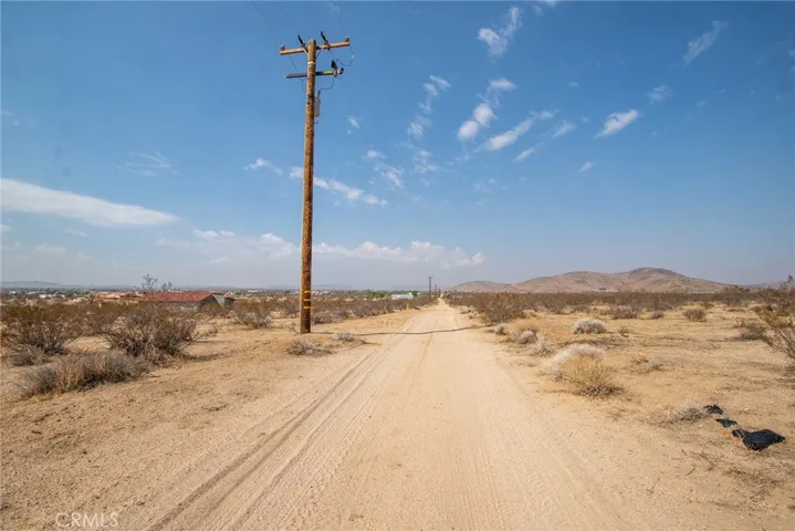 60700 La Brisa Drive, Joshua Tree, California 92252