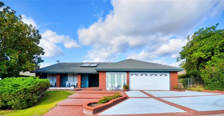 This well-maintained charming single story 2133 sqft house with 3 bedrooms, 1 office (easily can convert to an extra bedroom) and 2 bathrooms.