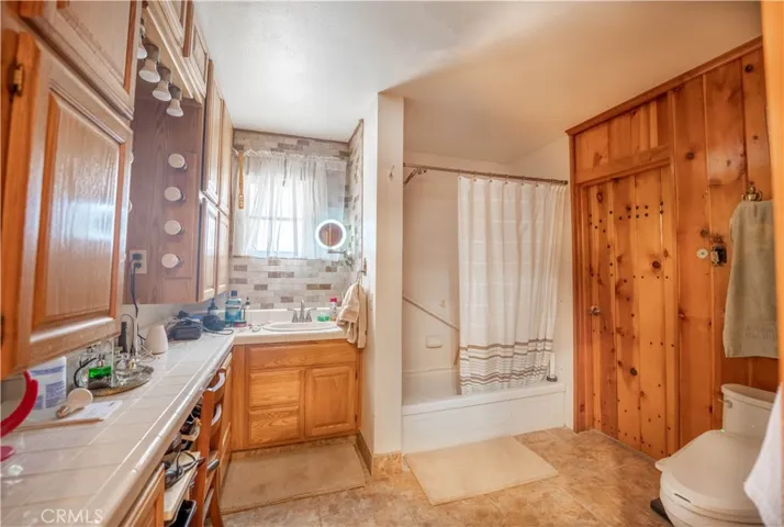 16541 Foothill Avenue, North Edwards, California 93523