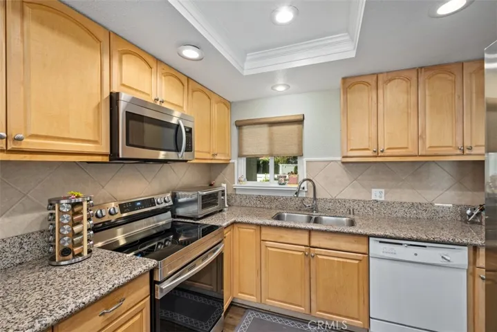 856 Ronda Mendoza P, Laguna Woods, California 92637