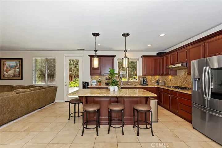 7464 Elm Grove Avenue, Eastvale, California 92880