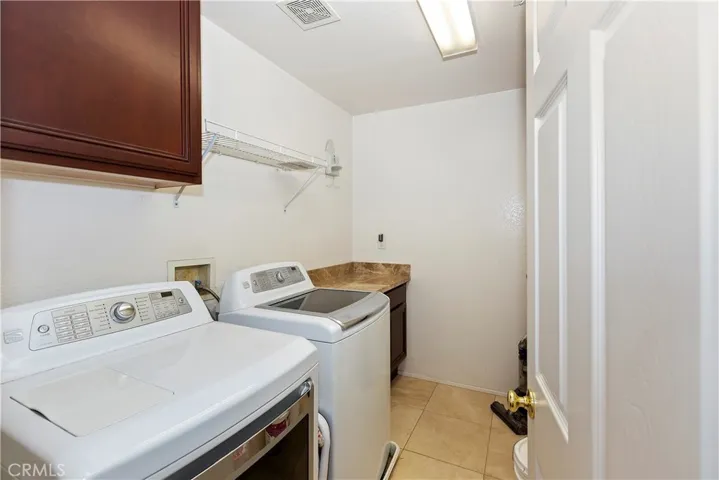 7464 Elm Grove Avenue, Eastvale, California 92880