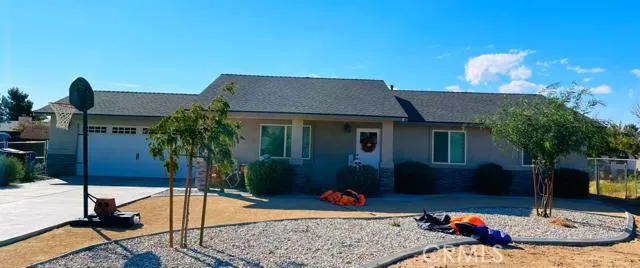 15182 Temecula Road, Apple Valley, California 92307