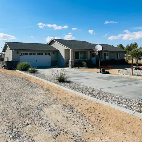 15182 Temecula Road, Apple Valley, California 92307