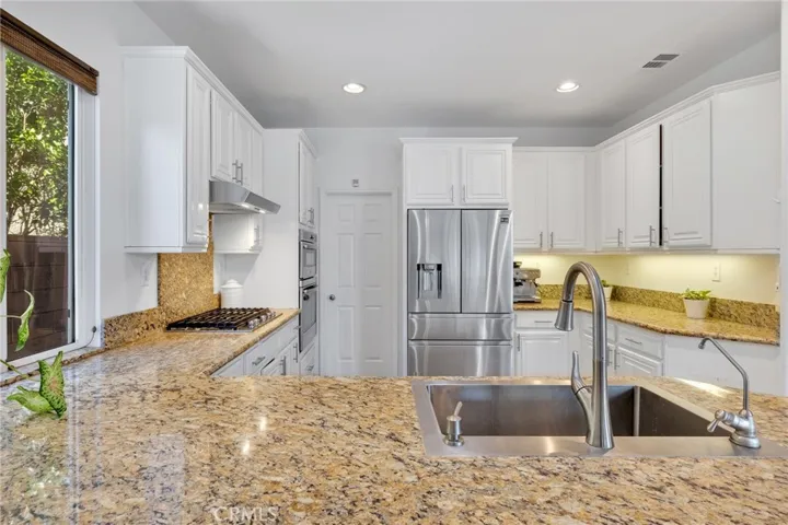 25180 Huston Street, Stevenson Ranch, California 91381