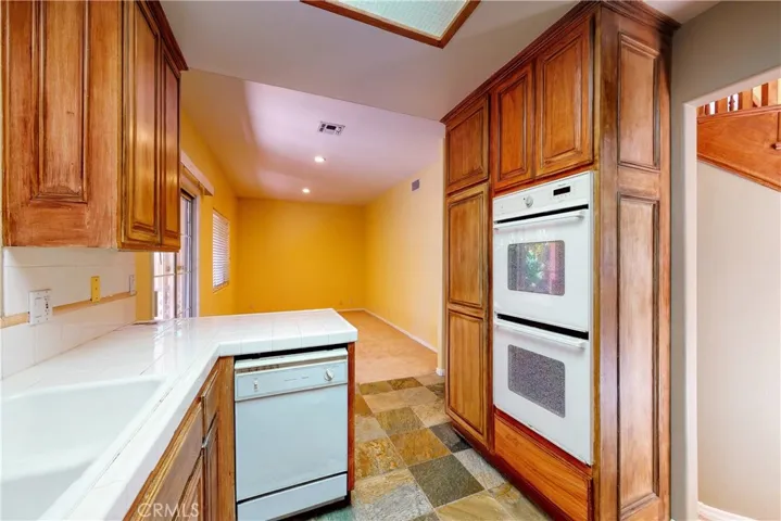 20318 Ingomar Street, Winnetka, California 91306