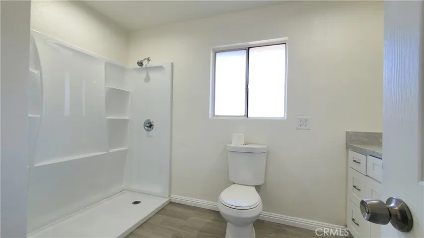 17403 Pine Avenue, Fontana, California 92335
