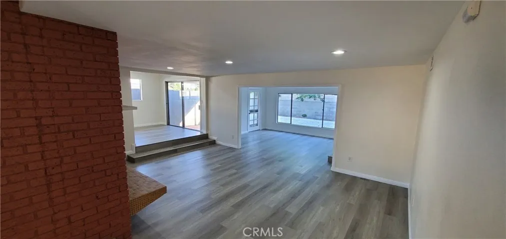17403 Pine Avenue, Fontana, California 92335