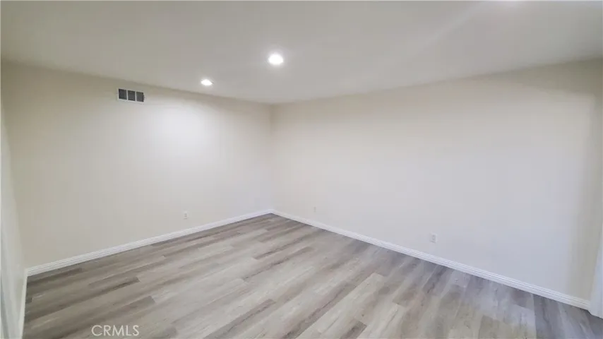 17403 Pine Avenue, Fontana, California 92335
