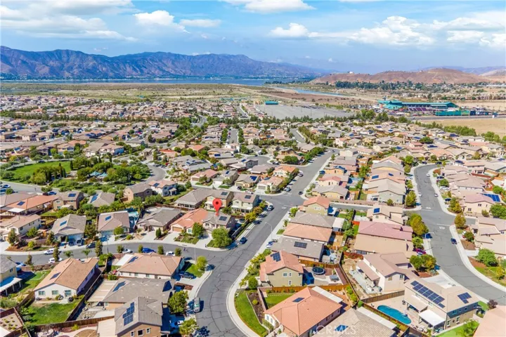 29441 Infield, Lake Elsinore, California 92530