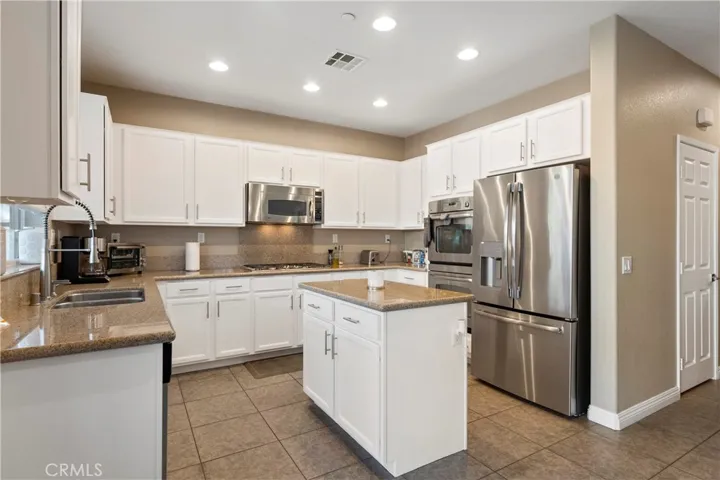 29441 Infield, Lake Elsinore, California 92530