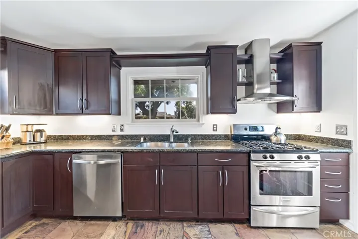 7079 Aivilis Street, Long Beach, California 90815