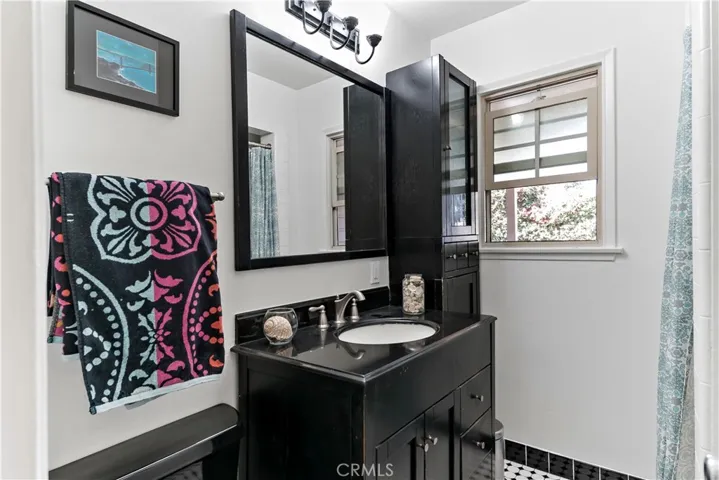 7079 Aivilis Street, Long Beach, California 90815