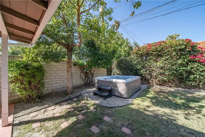 7079 Aivilis Street, Long Beach, California 90815