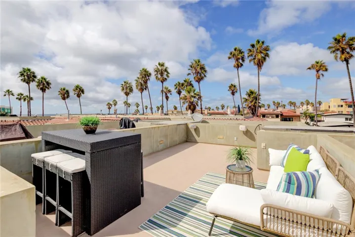 208 Calle Miramar, Redondo Beach, California 90277