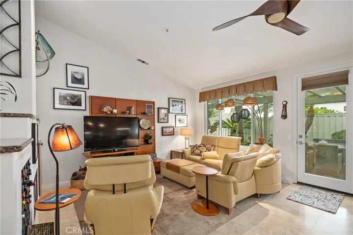 411 El Vuelo, San Clemente, California 92672