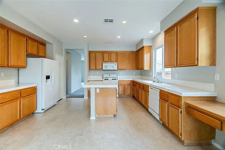 863 Melville Avenue, San Jacinto, California 92583