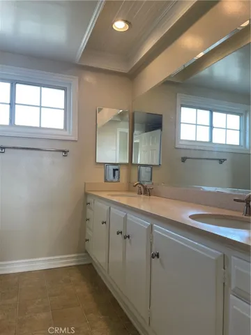 4481 Fir Avenue, Seal Beach, California 90740