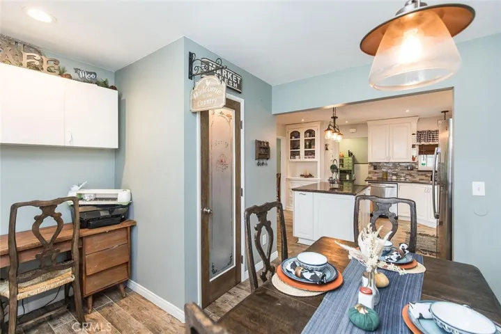 21009 Kingscrest Drive, Saugus, California 91350