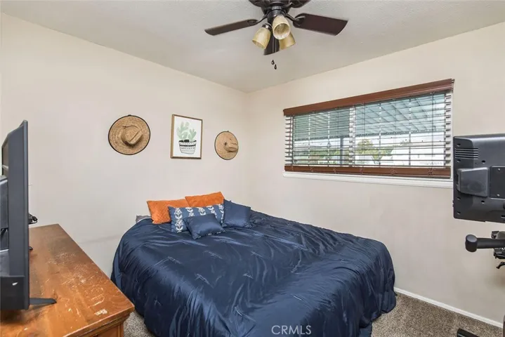 21009 Kingscrest Drive, Saugus, California 91350