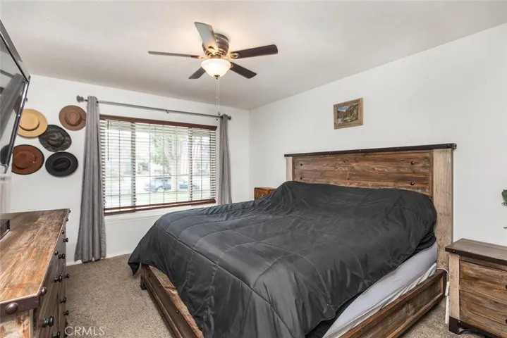 21009 Kingscrest Drive, Saugus, California 91350