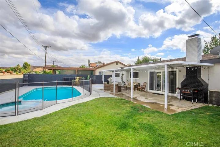 21009 Kingscrest Drive, Saugus, California 91350