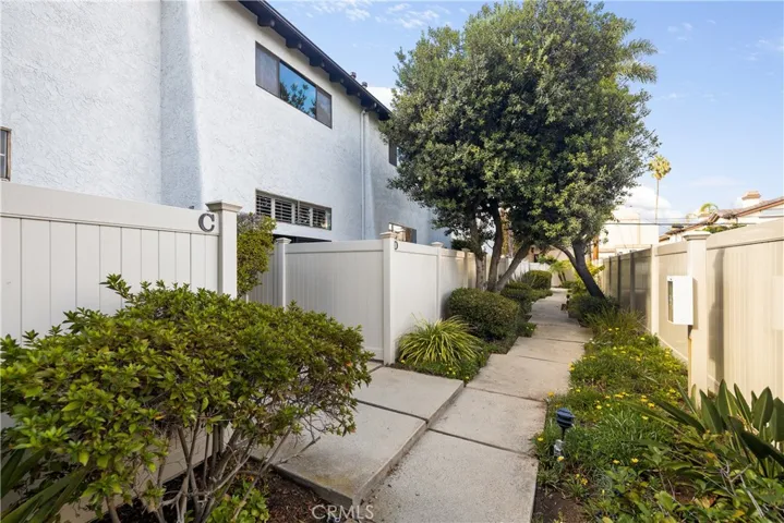 2609 Nelson Avenue D, Redondo Beach, California 90278