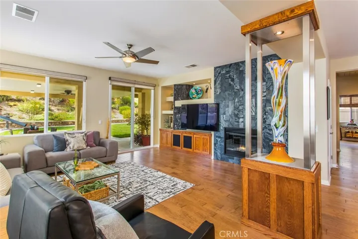 417 Glacier, Beaumont, California 92223