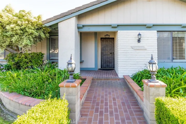 2026 W Summer Wind, Santa Ana, California 92704