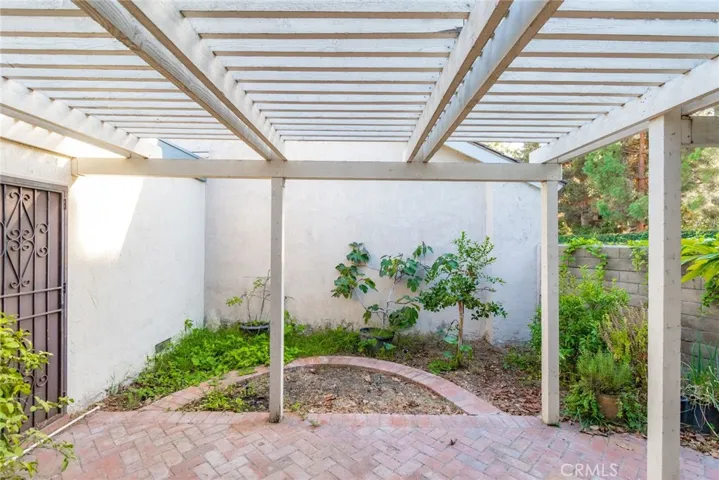 2026 W Summer Wind, Santa Ana, California 92704