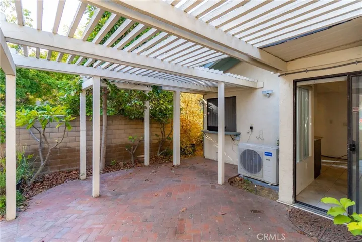 2026 W Summer Wind, Santa Ana, California 92704