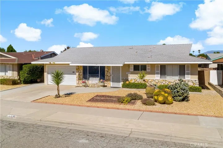 1440 W Whittier Avenue, Hemet, California 92543