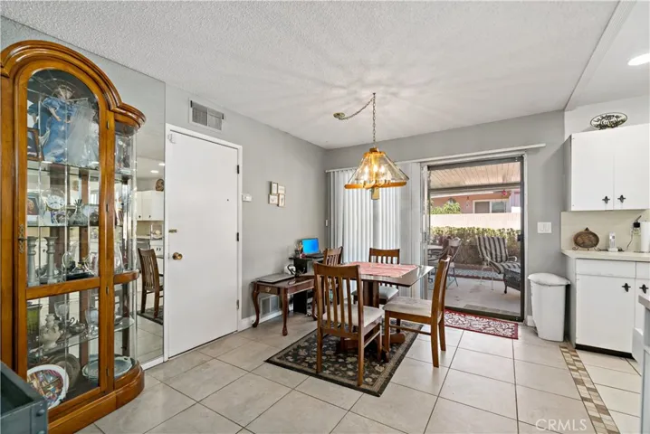 1440 W Whittier Avenue, Hemet, California 92543