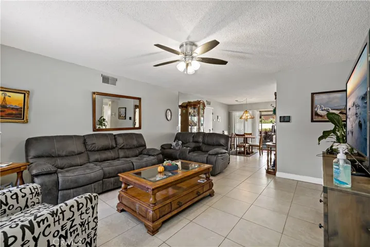 1440 W Whittier Avenue, Hemet, California 92543