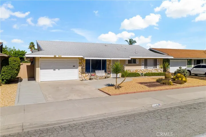 1440 W Whittier Avenue, Hemet, California 92543