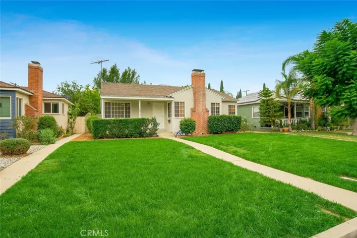 15014 Bassett Street, Van Nuys, California 91405
